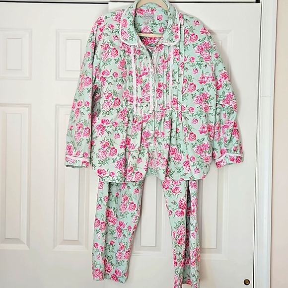 Lanz of Salzburg 1X flannel pajama set. Green pink + yellow EUC - Picture 1 of 14